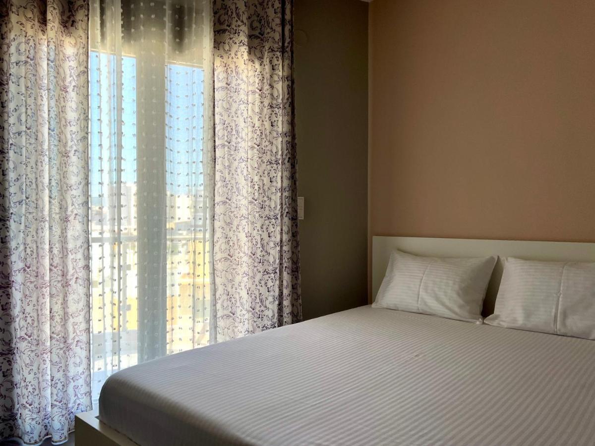 Snappyb - Colours Apartment อเล็กซานโดรโพลิส ภายนอก รูปภาพ