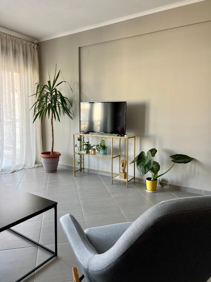 Snappyb - Colours Apartment อเล็กซานโดรโพลิส ภายนอก รูปภาพ